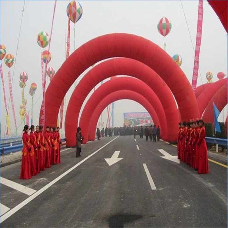 天水商场开业纯红拱门